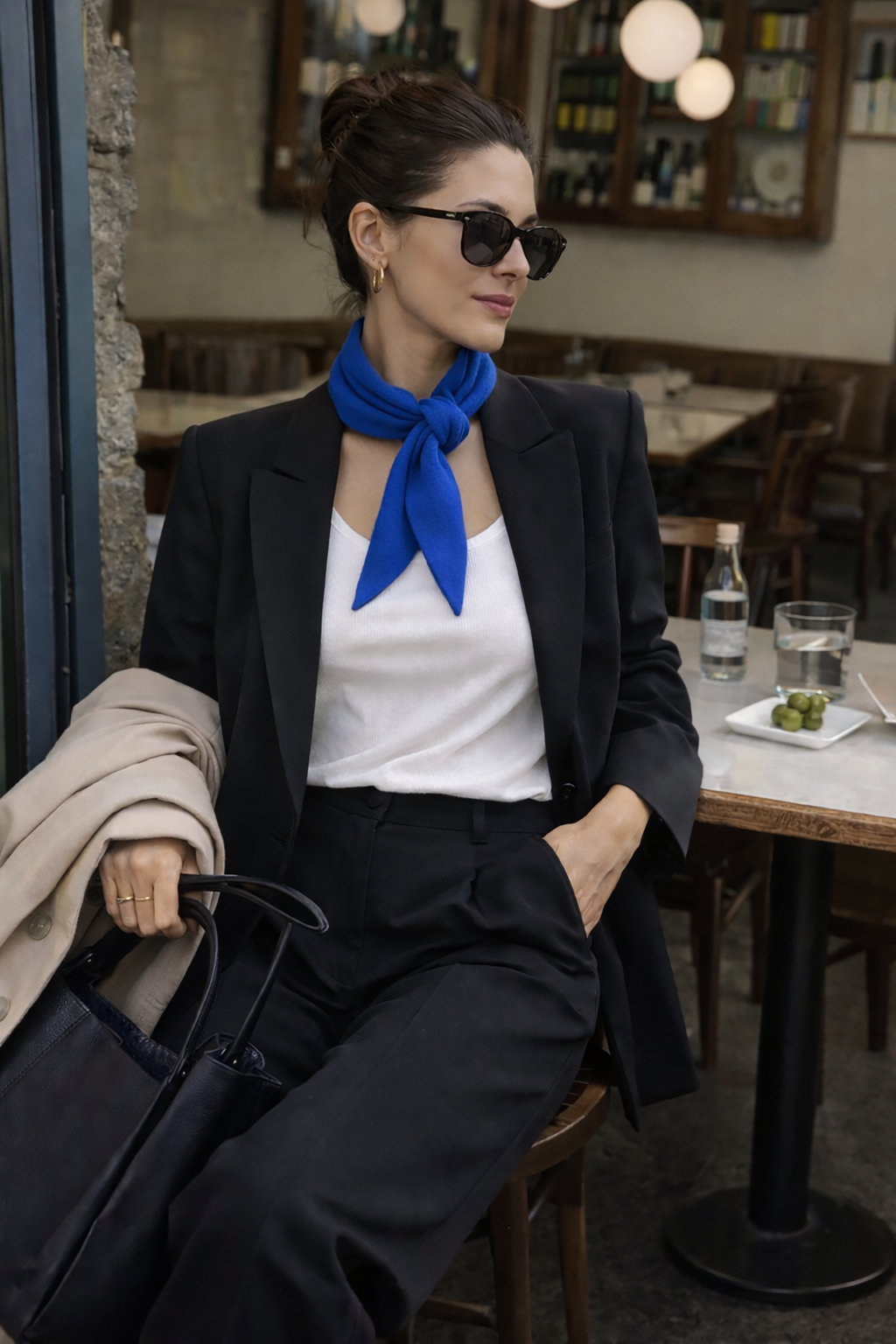 WOOL ONE – Dreieckstuch aus 100 % Wolle Farbe Blau